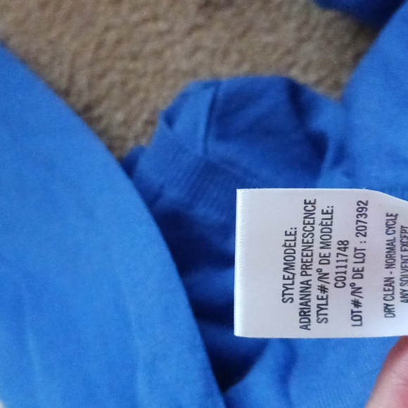 Theory sweater Adrianna vneck long sleeve feather weight cashmere wool blue  L - Picture 9 of 11